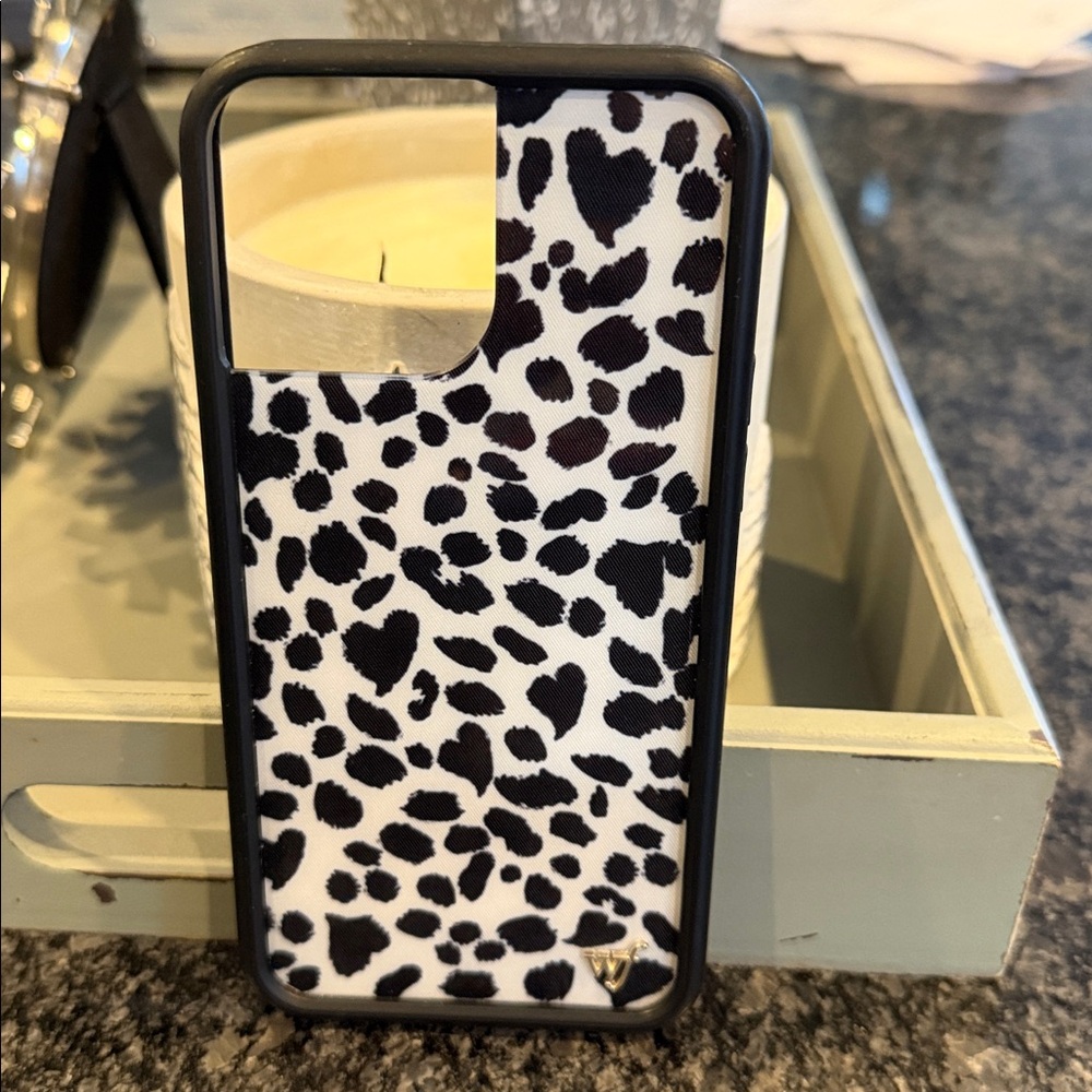 WILDFLOWER Snow Leopard IPhone 13 Pro Max Case - Picture 3 of 8